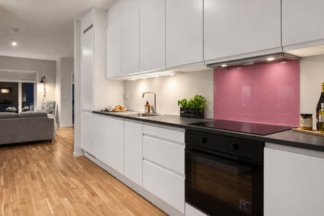 does-a-coloured-glass-splashback-fade-over-time