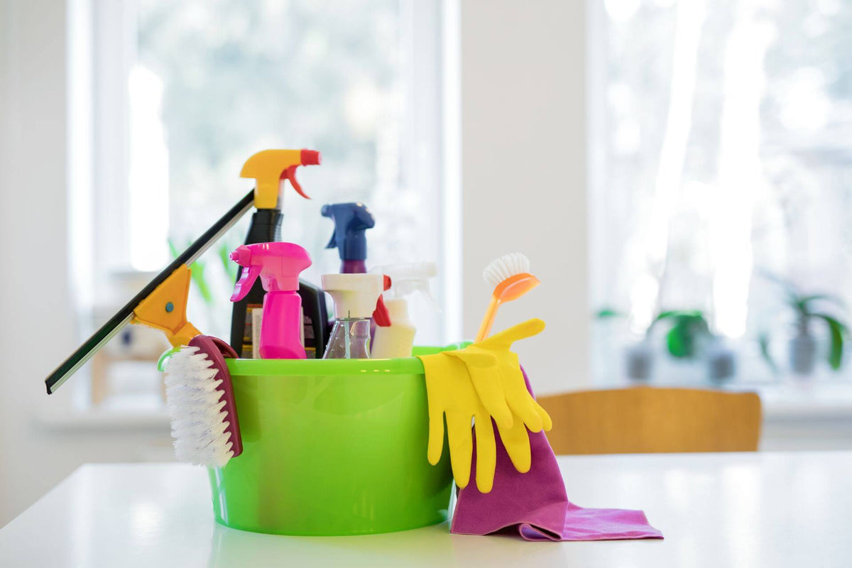 How to clean a glass splashback