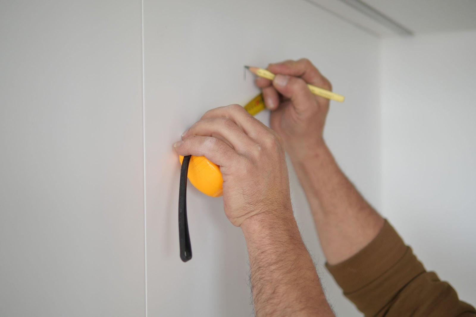 how to measure for a glass splashback