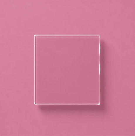 Berry pink glass splashback