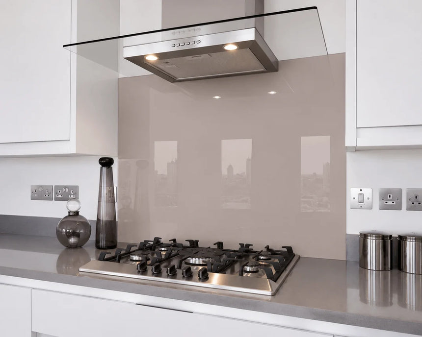 Feather Grey Glass Splashback behind hob