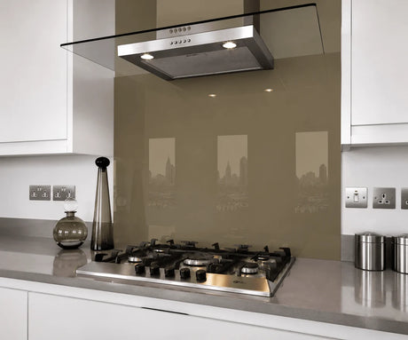 Potting Shed Glass Splashback behind hob